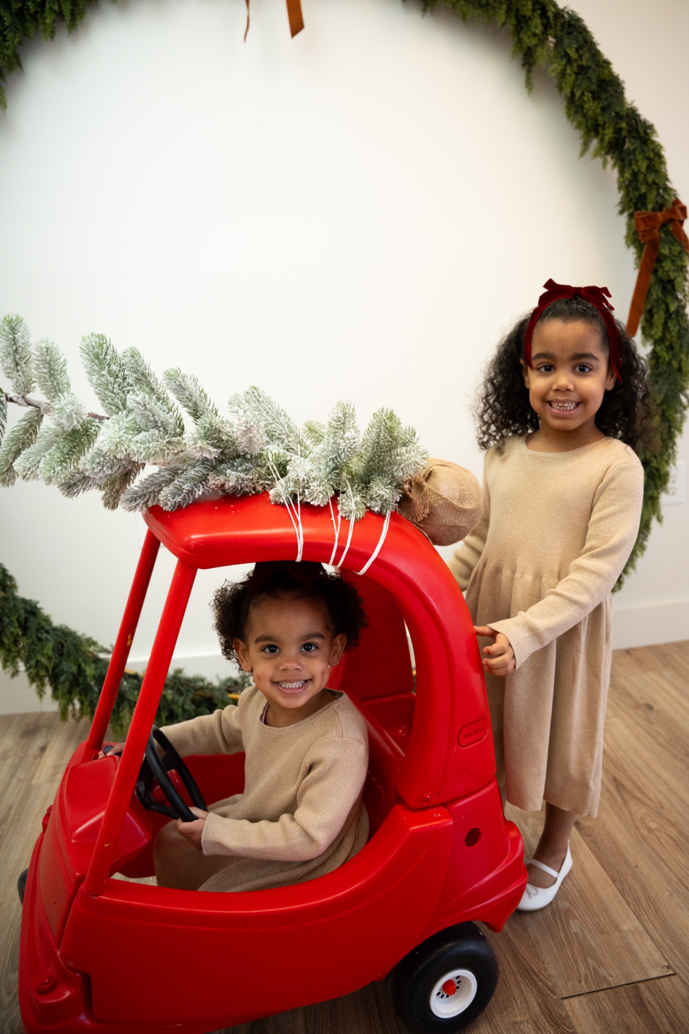 Family photography by Jess Nicole Creative, fourth family photography carousel image 4