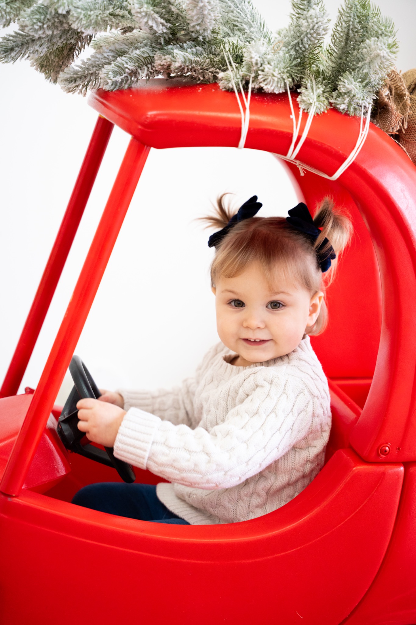 Family photography by Jess Nicole Creative, third family photography carousel image 7