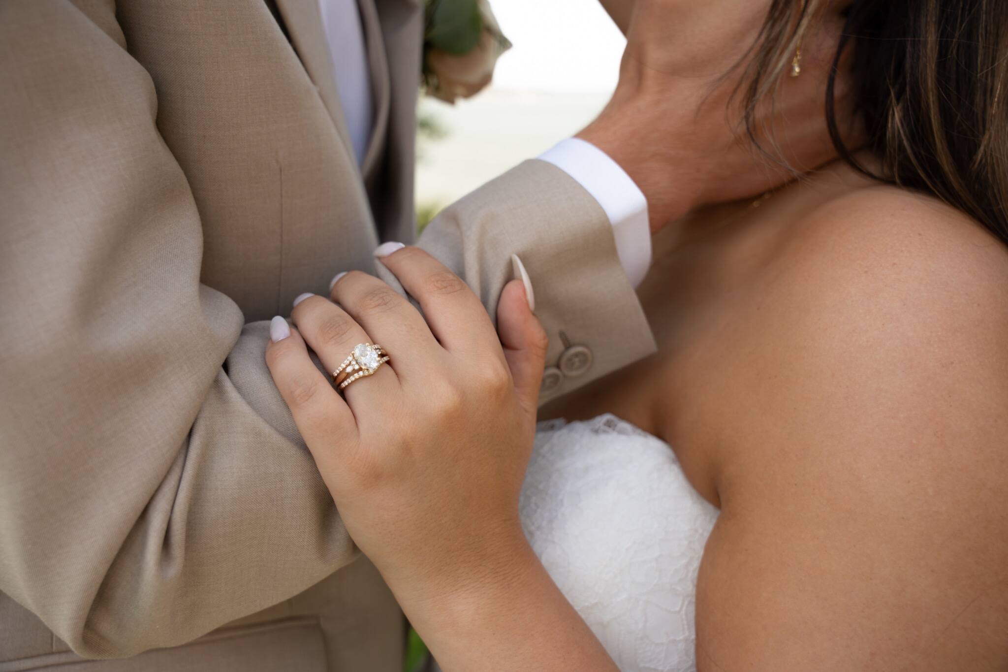 Close view of wedding rings on the bride's hand